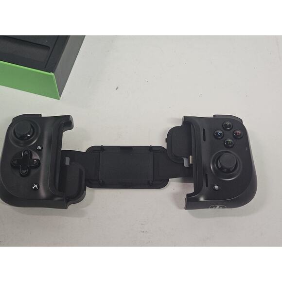Razer Kishi Smartphone Gaming Controller for Android (Xbox) OPEN BOX NEW - Picture 3 of 8